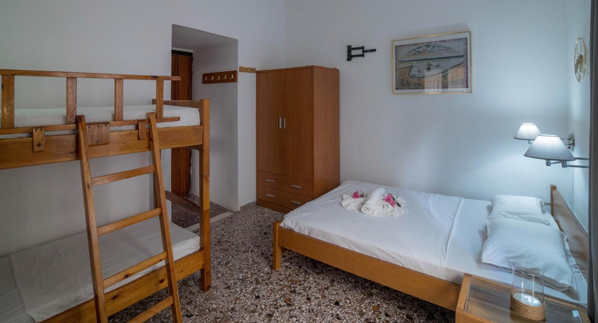 Minoa Sea Rooms Tsoútsouros Zimmer foto